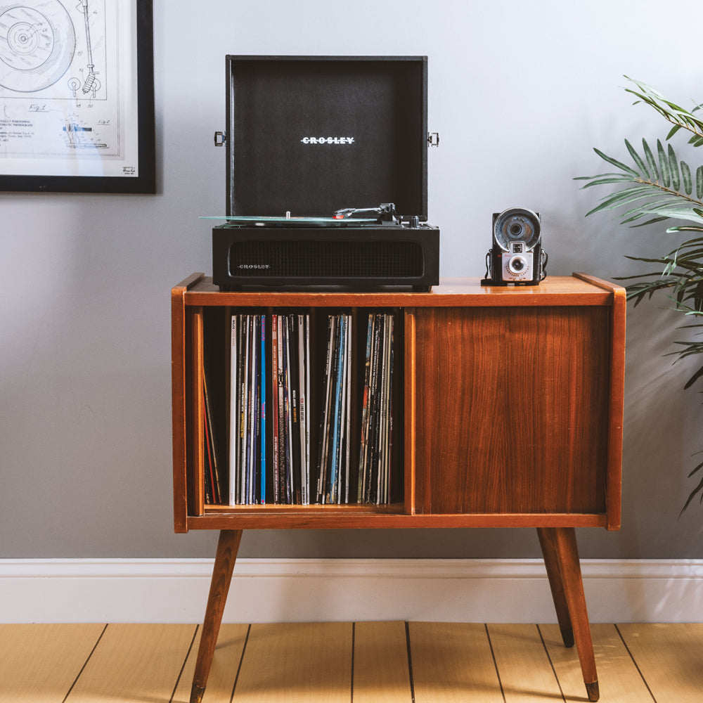 Crosley Voyager Bluetooth Portable Turntable - Black + Bundled Majority D40X Bluetooth Speakers - Black-Crosley-Mood