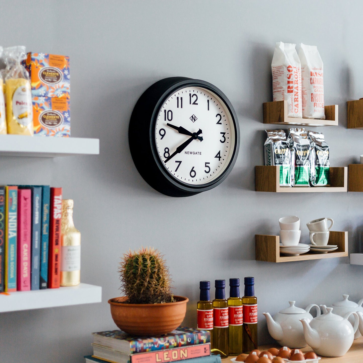 Newgate 50S Electric Clock Black-Newgate-Mood