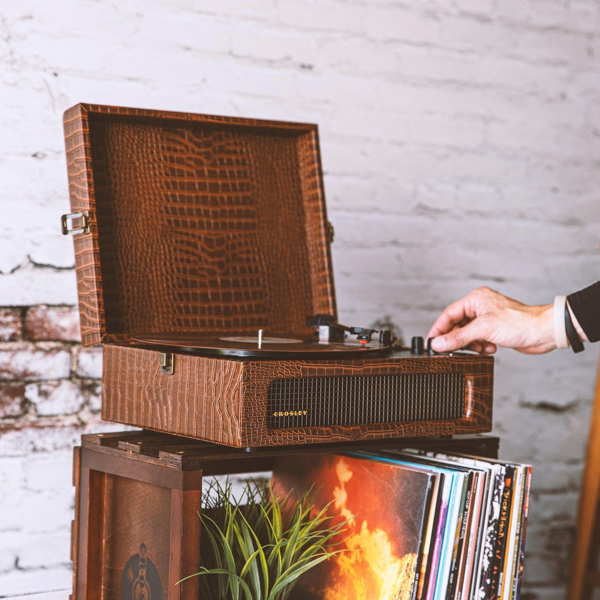 Crosley Voyager Bluetooth Portable Turntable - Brown Croc-Crosley-Mood